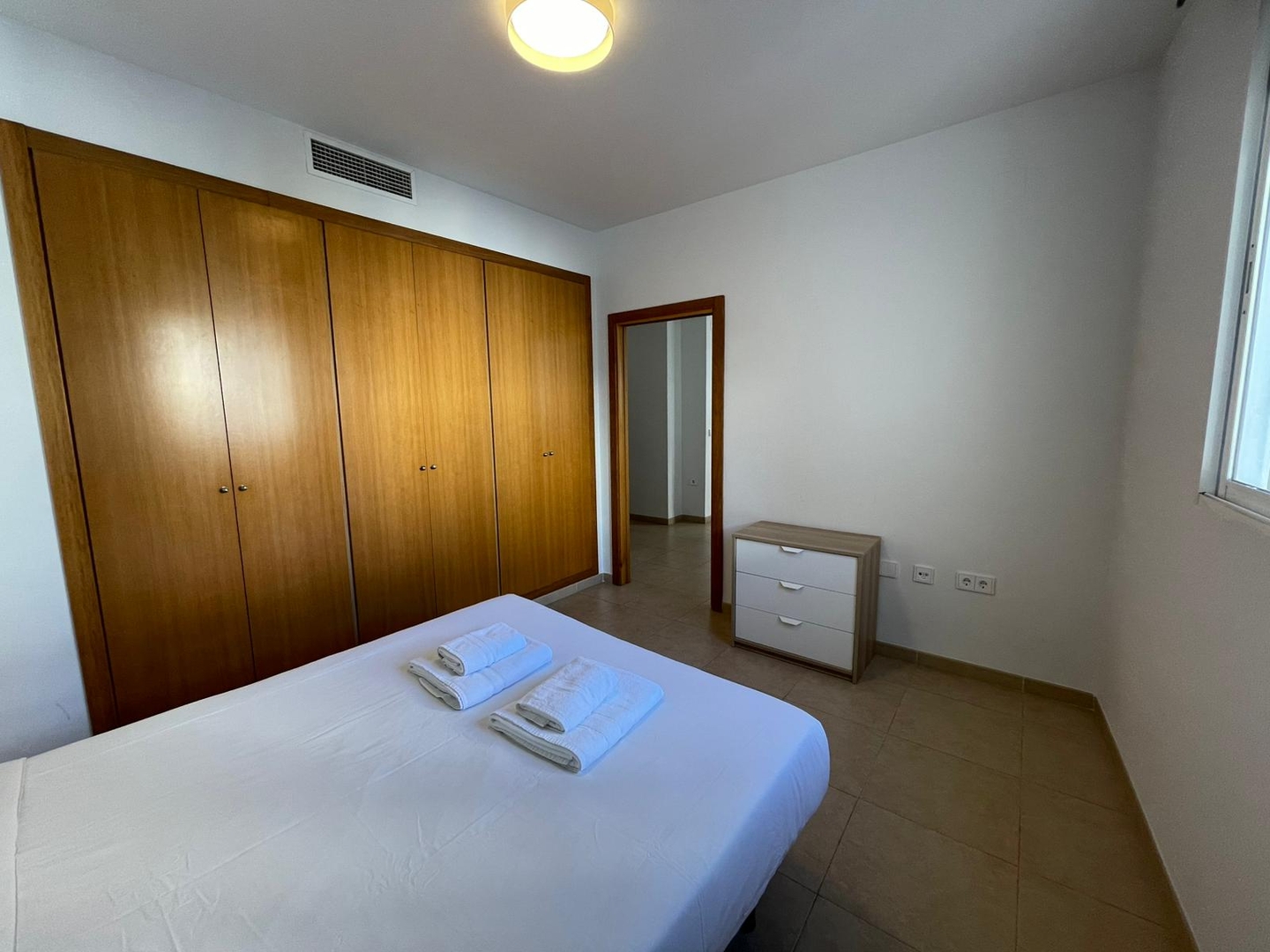 VLC HOST - Poeta Llombart 7 8 VLC Host