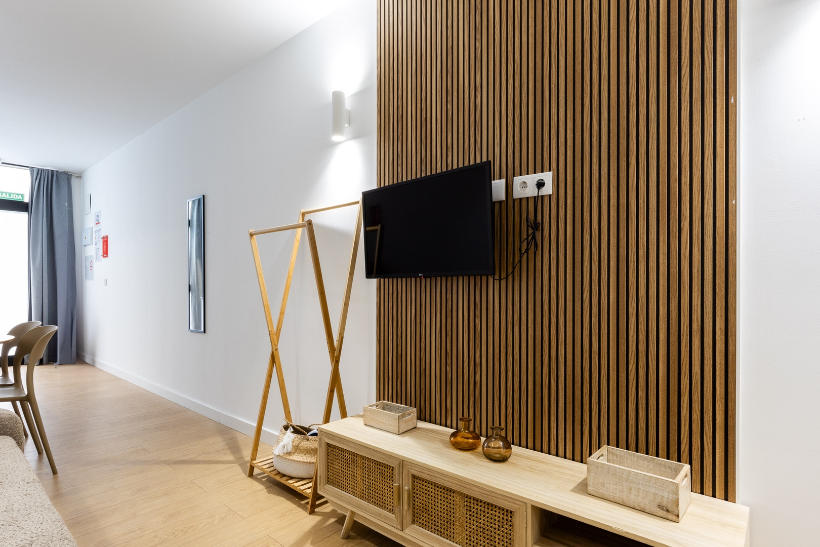 VLC HOST - San Jacinto B 5 VLC Host