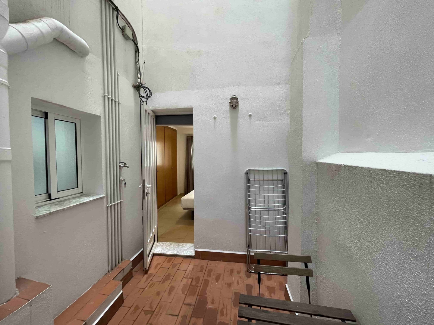 VLC HOST - Poeta Llombart 1 14 VLC Host