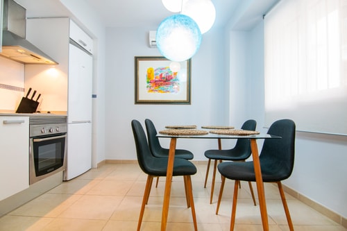 Lovely and modern apartment in Downtown 14 VLC Host