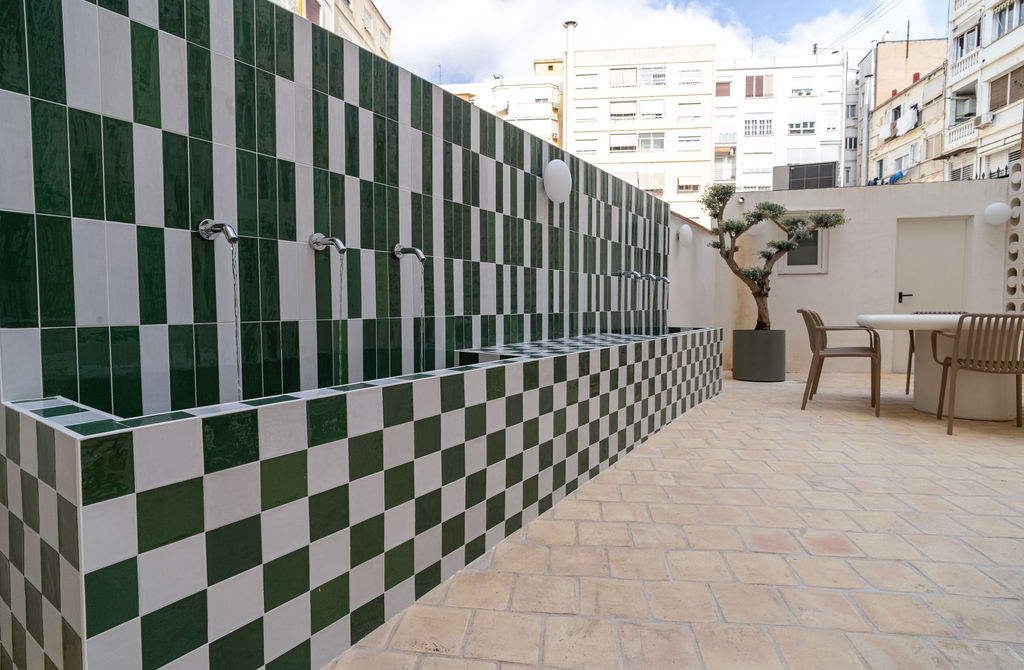 VLC Host - Conde Altea 19 VLC Host