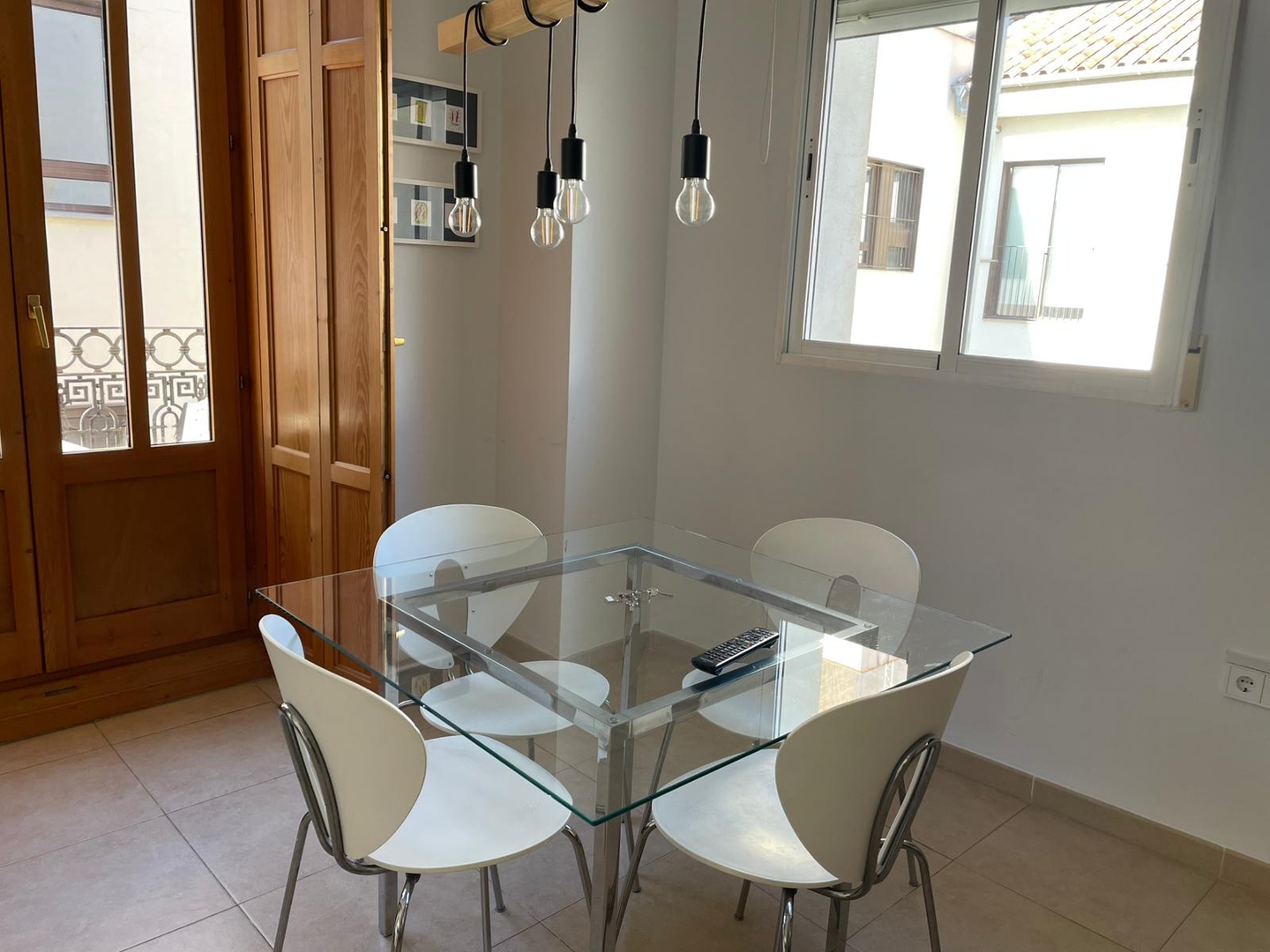 VLC HOST - Poeta Llombart 7 3 VLC Host