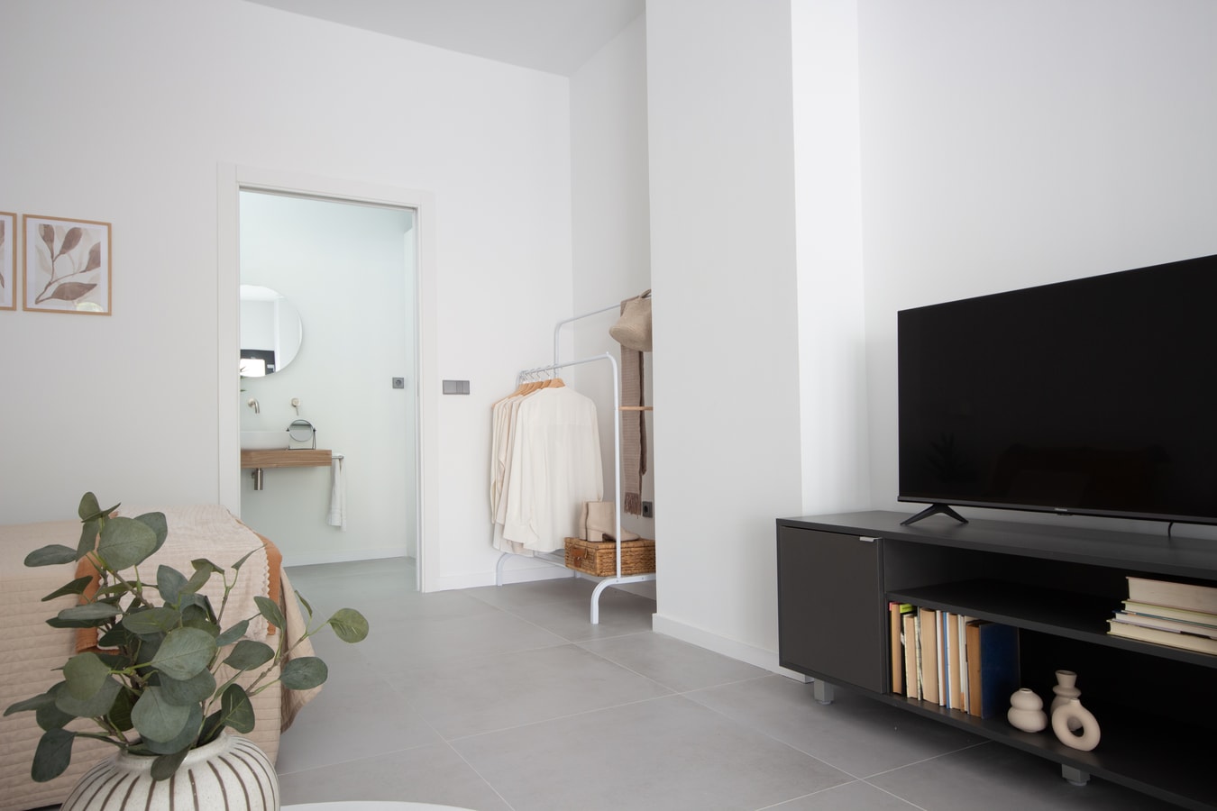 VLC HOST - Bellvis E 1 VLC Host