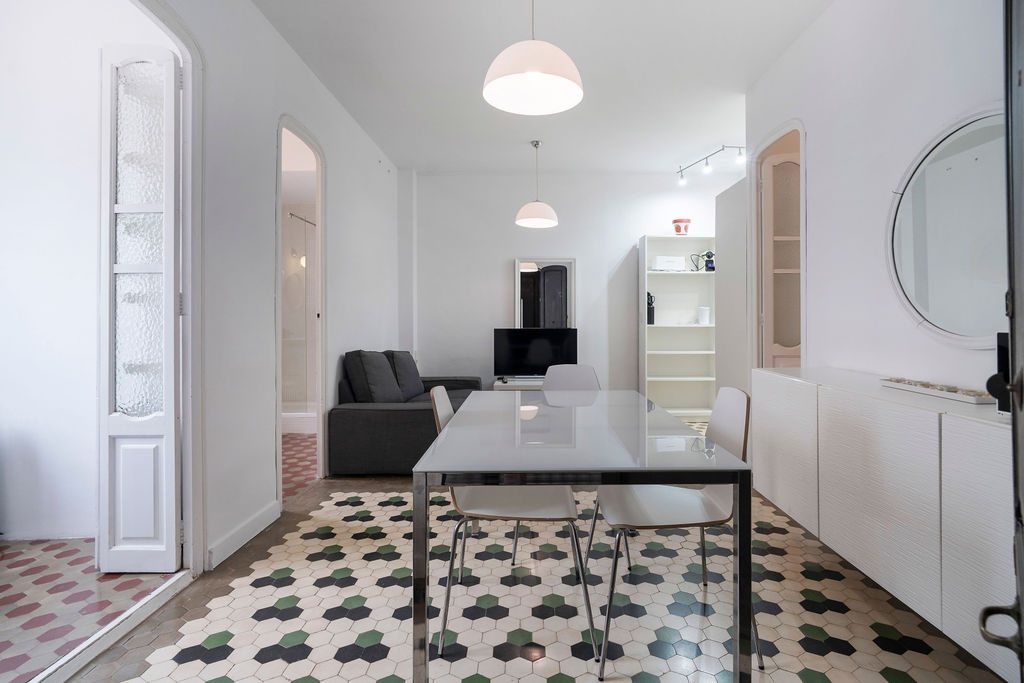 VLC Host - Erudito Orellana 32 VLC Host