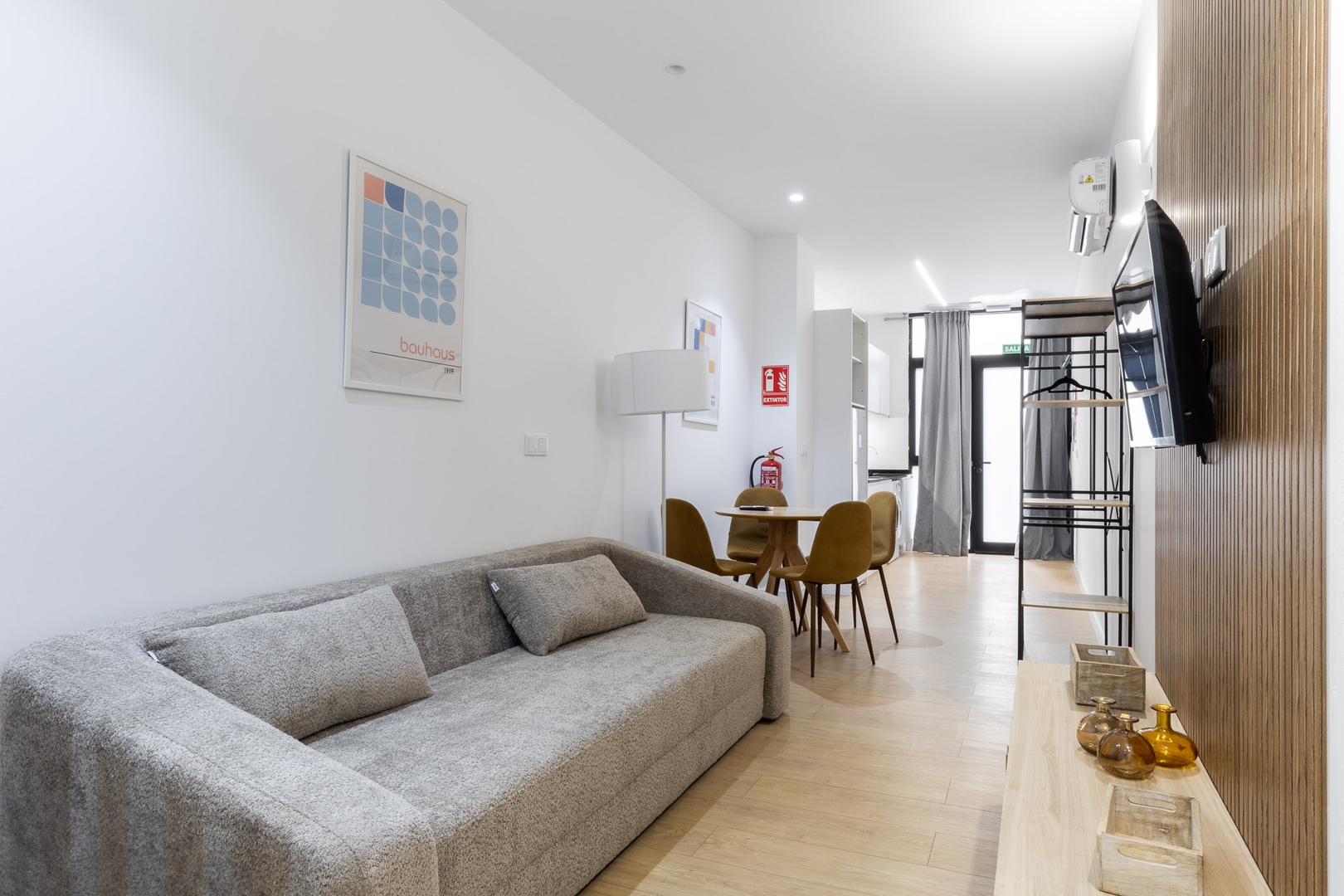 VLC HOST - San Jacinto E 17 VLC Host