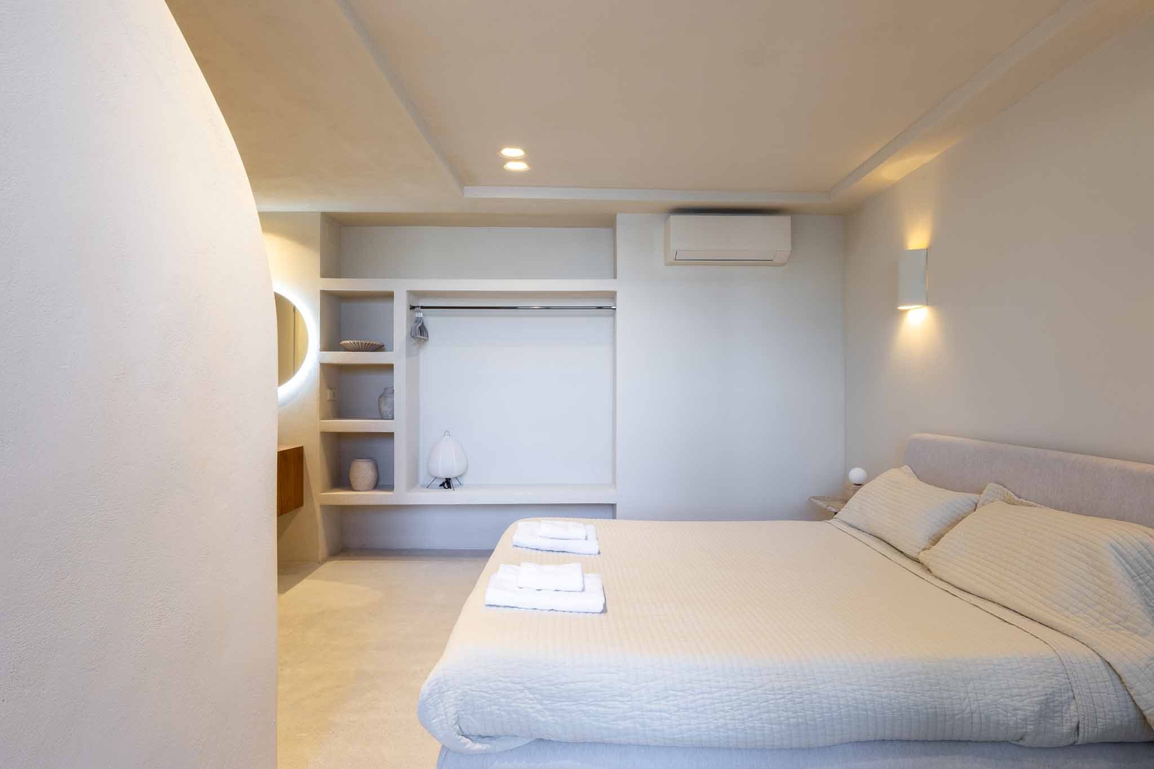 VLC Host - Reina 166 B 9 VLC Host