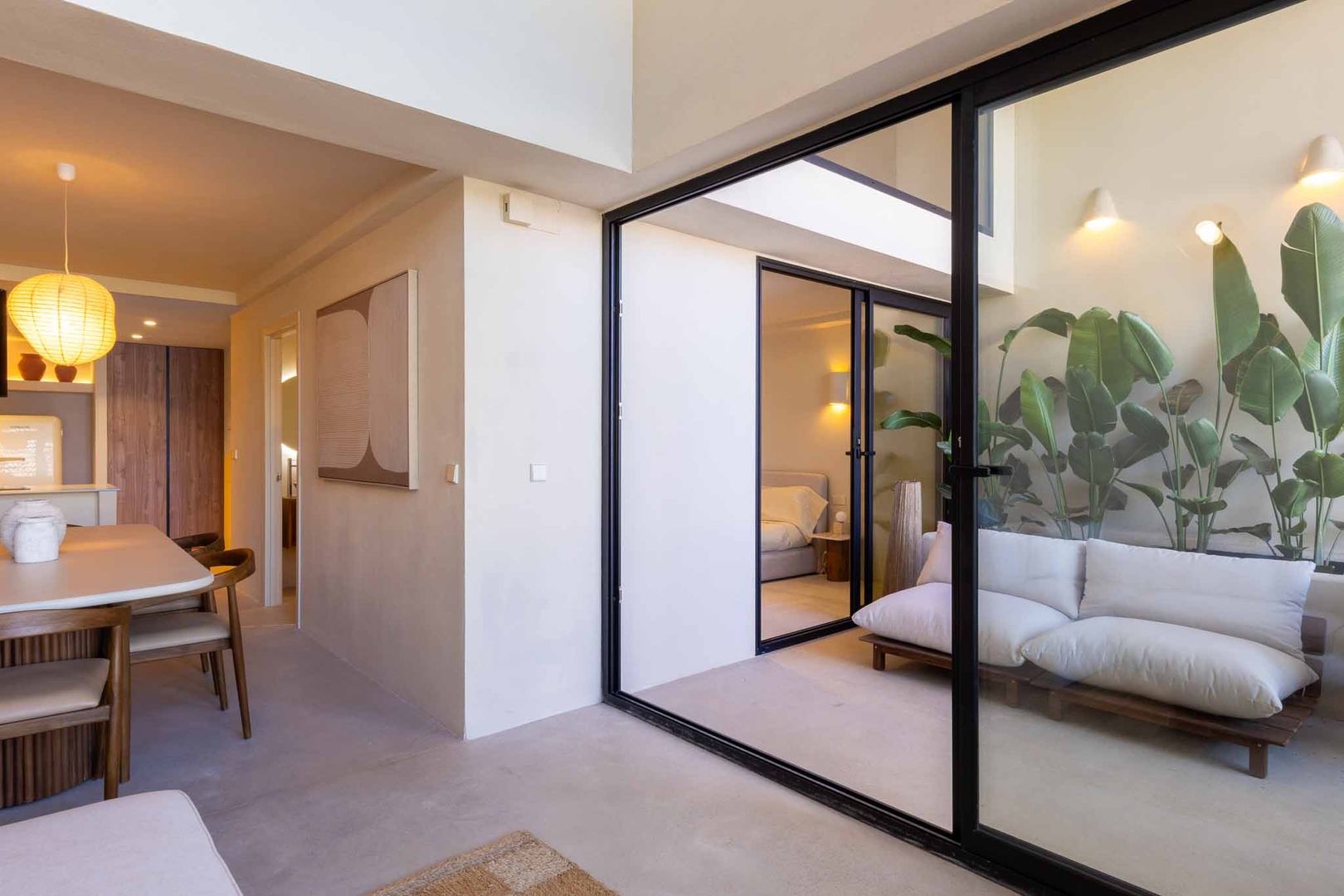 VLC Host - Reina 166 B 2 VLC Host