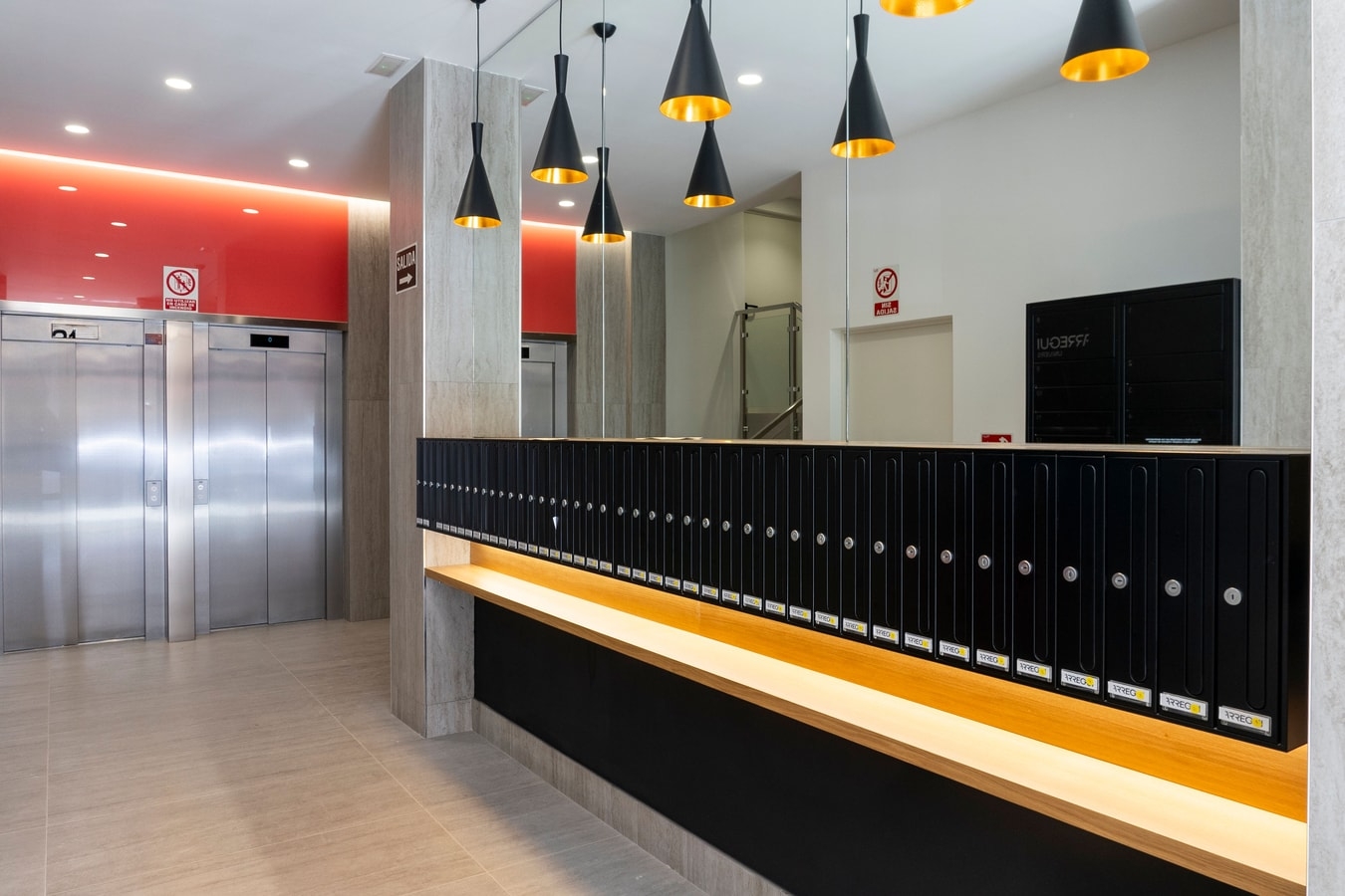 VLC HOST- Mestre Valls 17 40 VLC Host