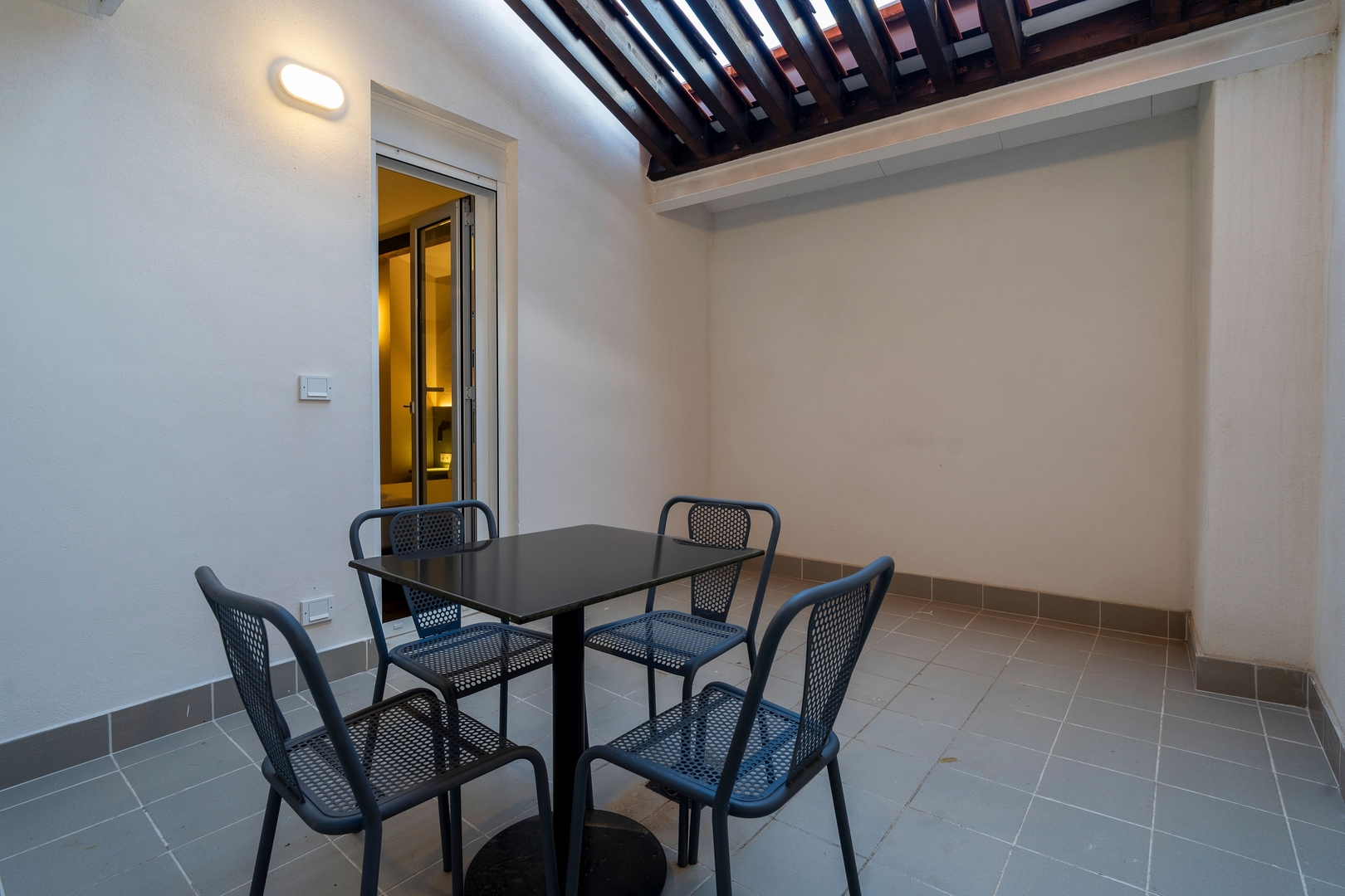 VLC HOST - Reina 168 Duplex 16 37 VLC Host