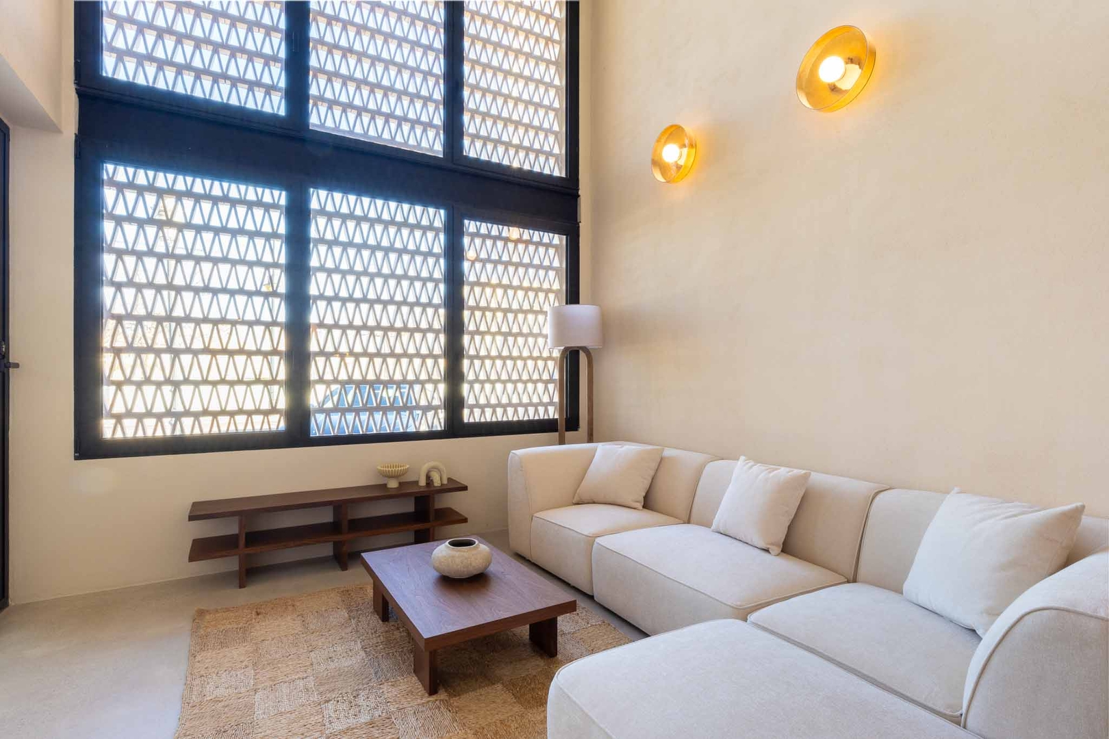 VLC Host - Reina 166 B 36 VLC Host