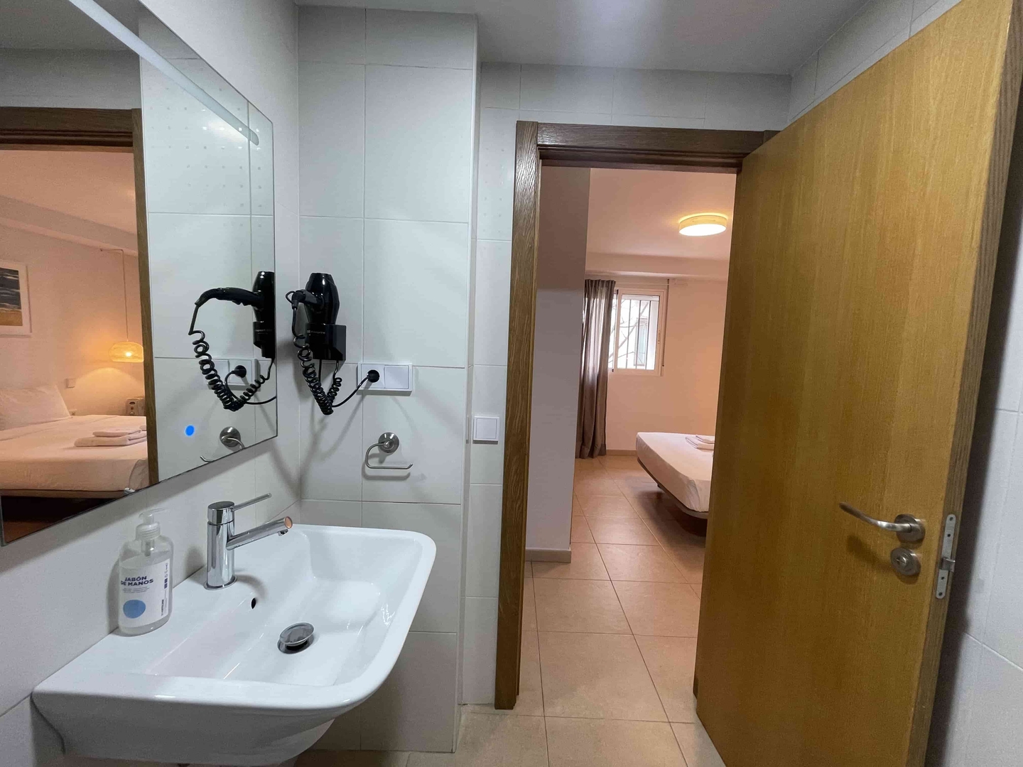 VLC HOST - Poeta Llombart 1 5 VLC Host