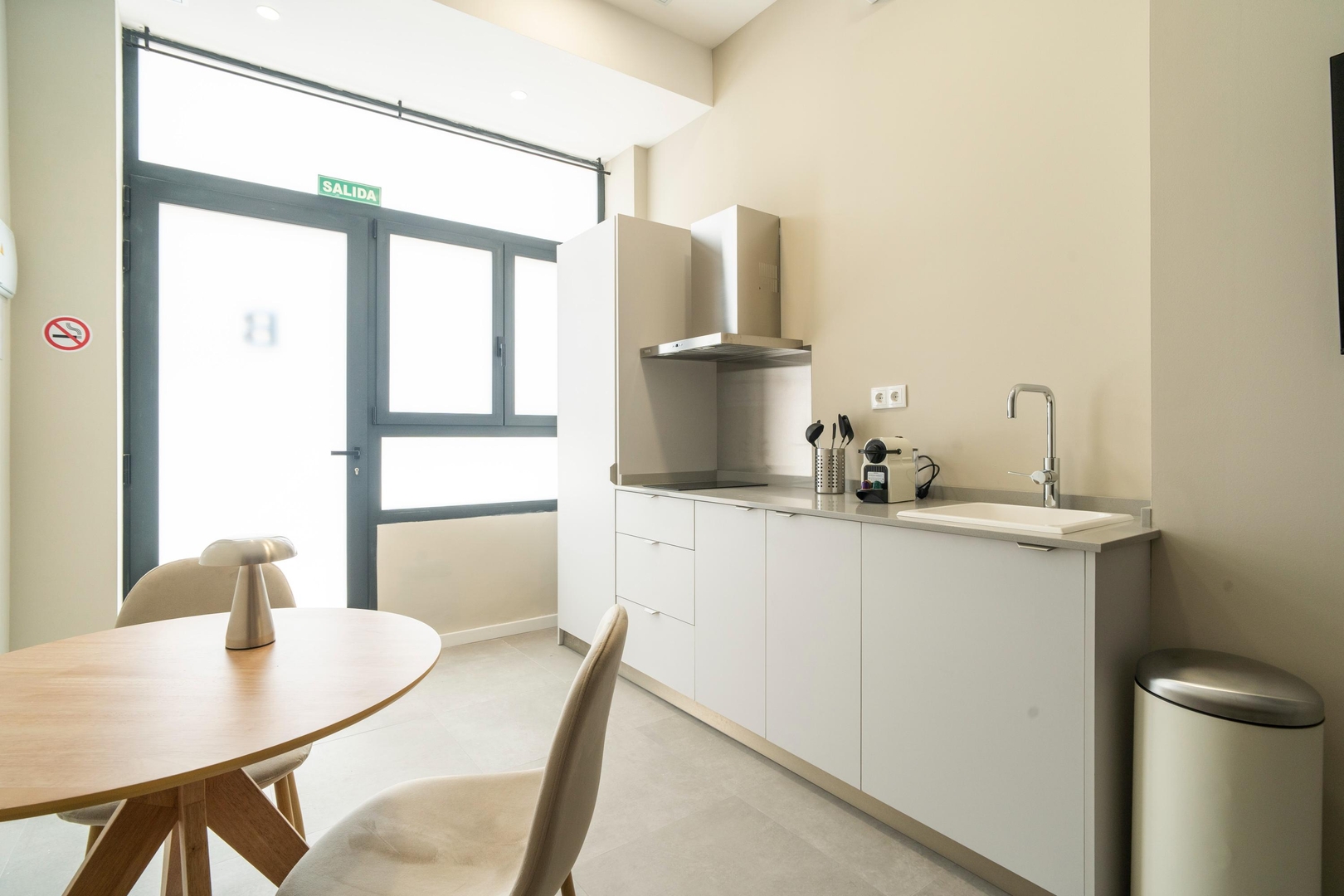 VLC HOST - Sumsi B 10 VLC Host