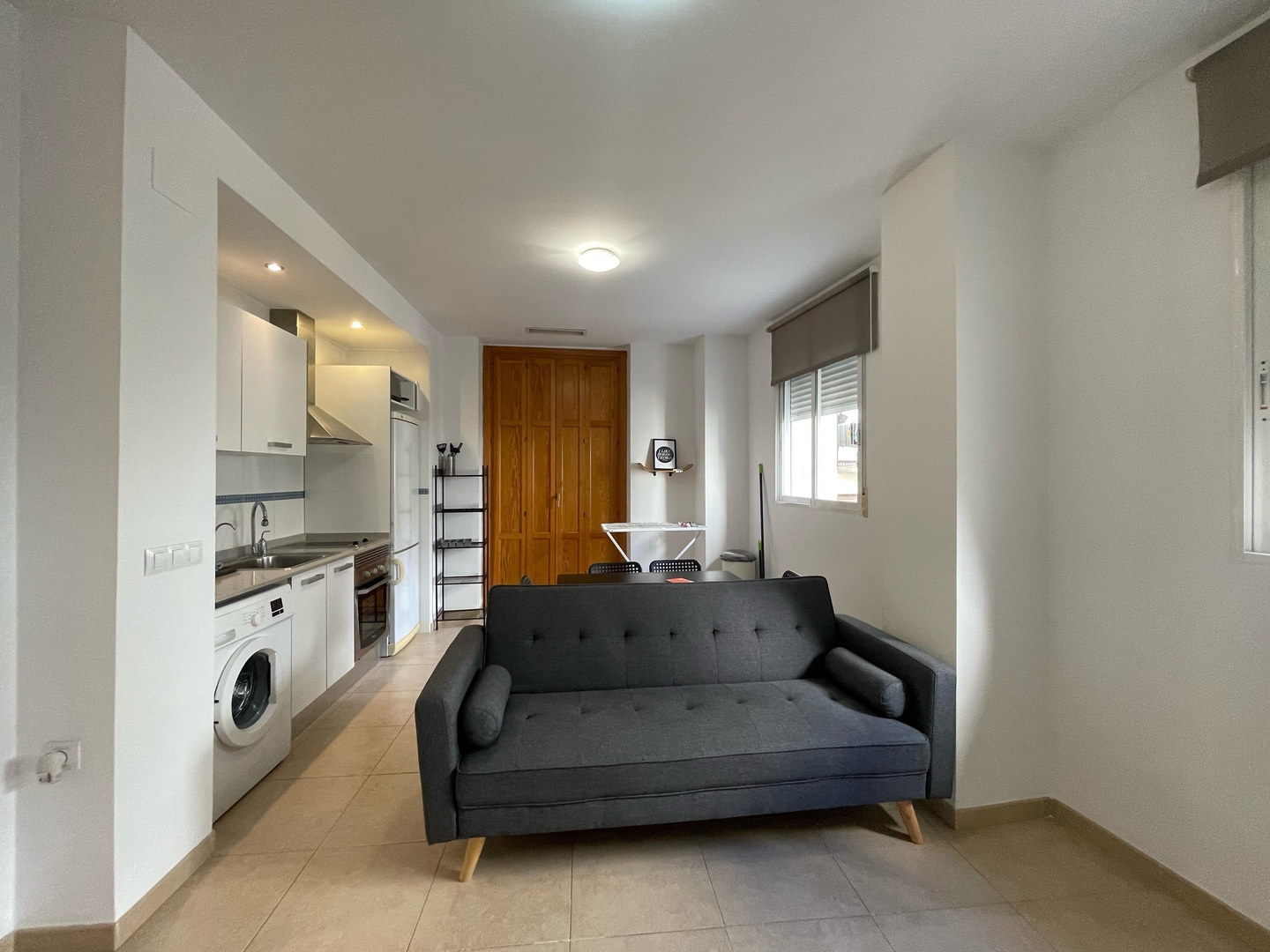 VLC HOST - Poeta Llombart 3 1 VLC Host