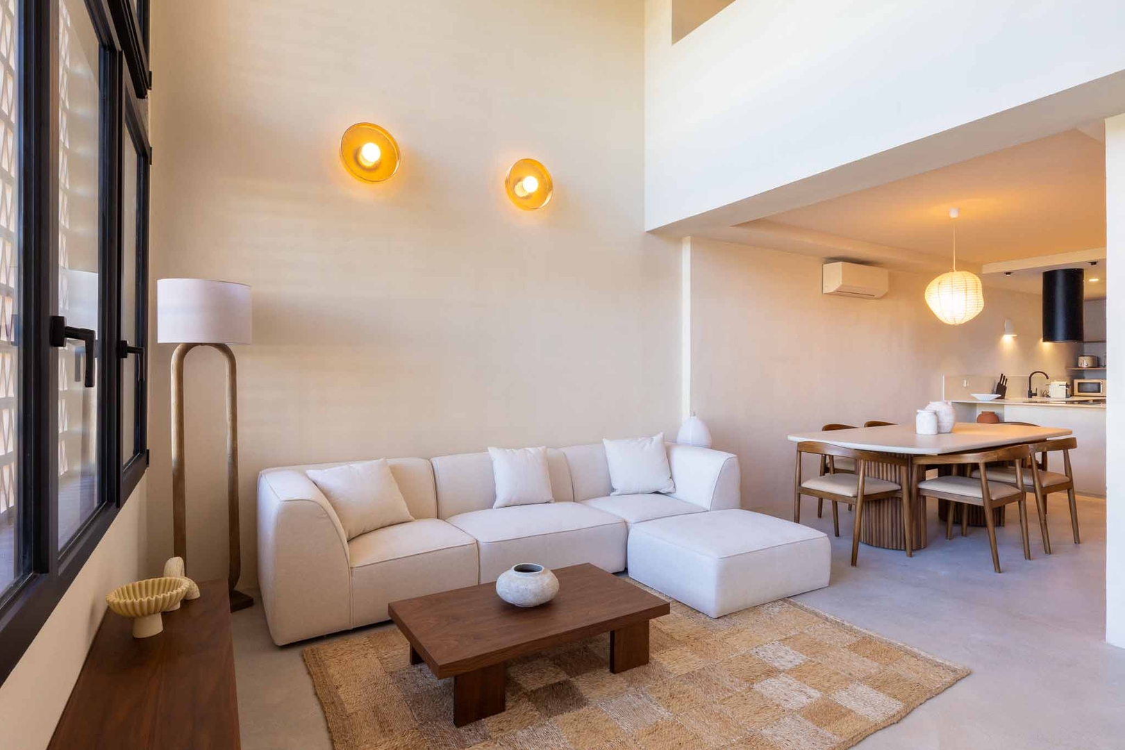 VLC Host - Reina 166 B 4 VLC Host