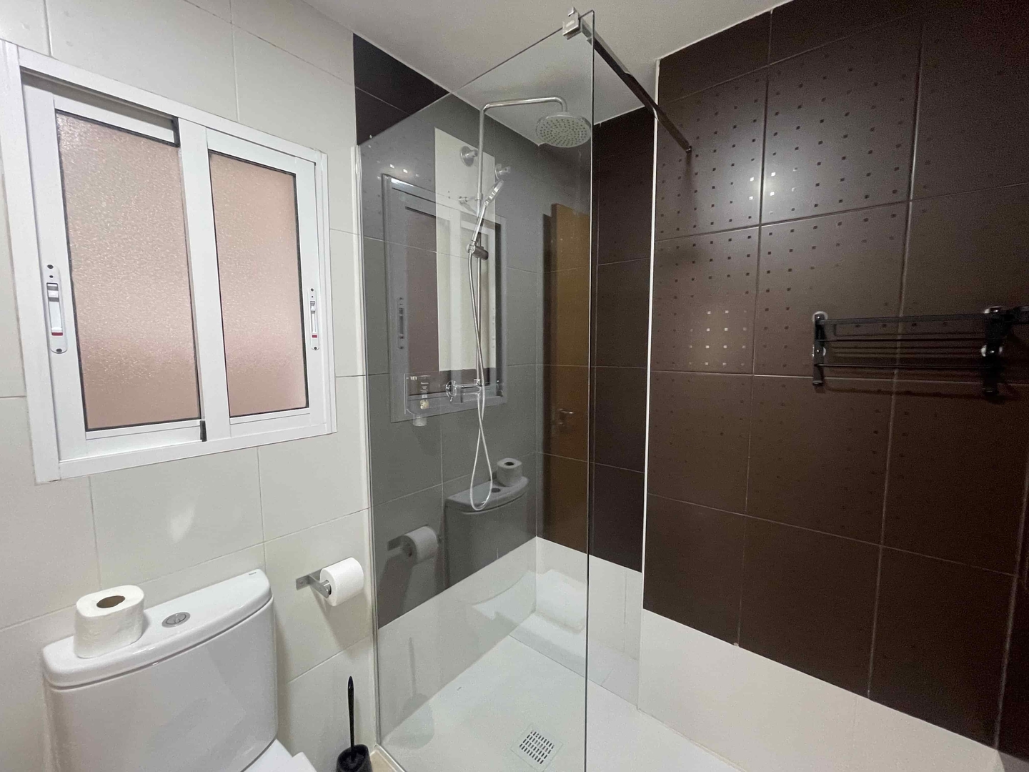 VLC HOST - Poeta Llombart 1 4 VLC Host