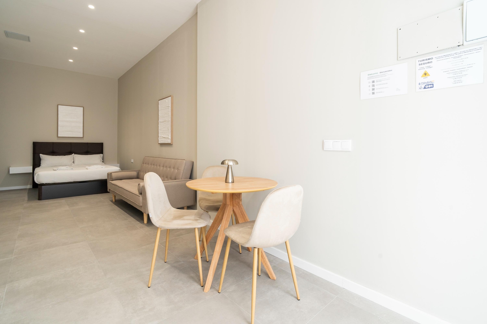 VLC HOST - Sumsi B 25 VLC Host