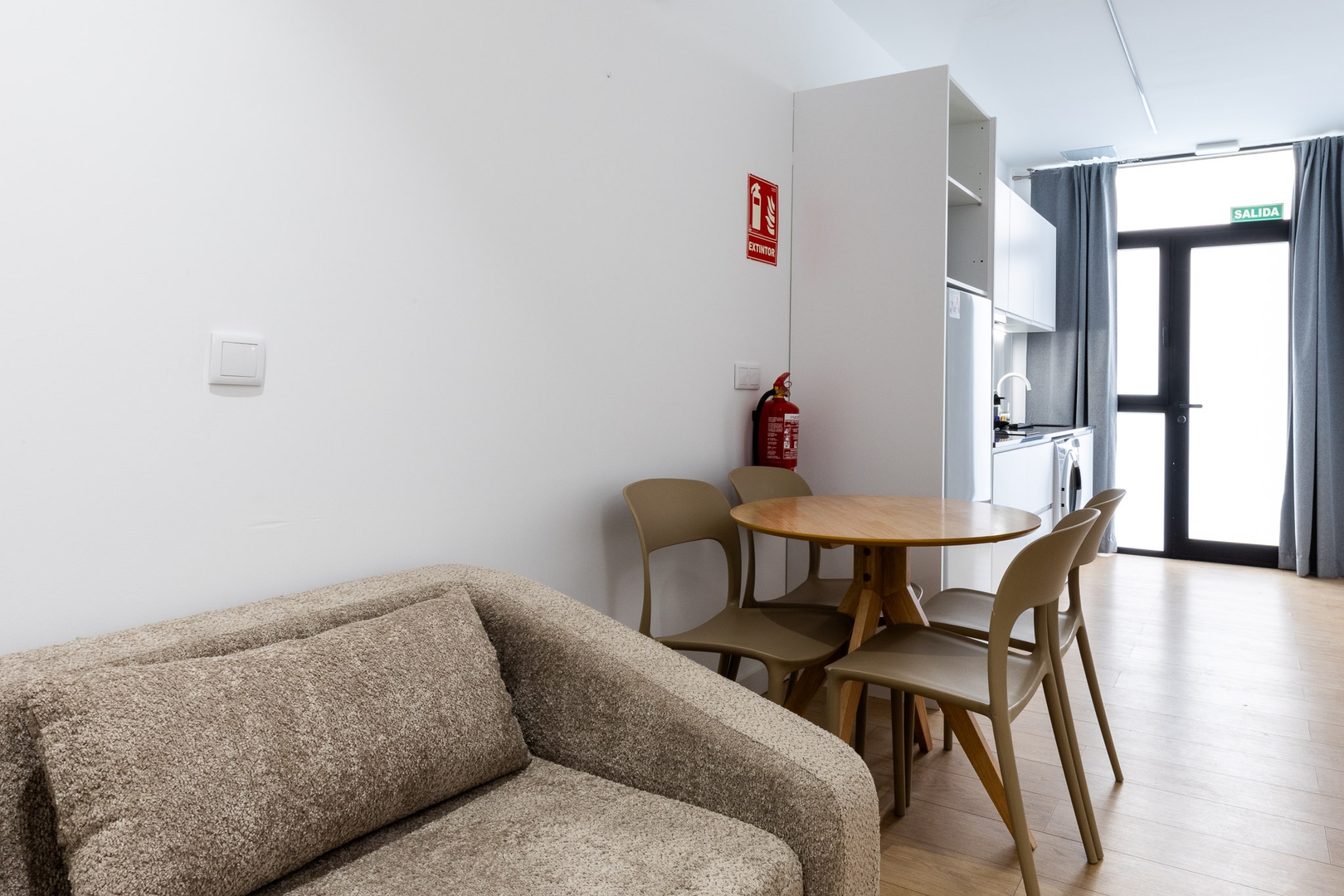 VLC HOST - San Jacinto B 11 VLC Host