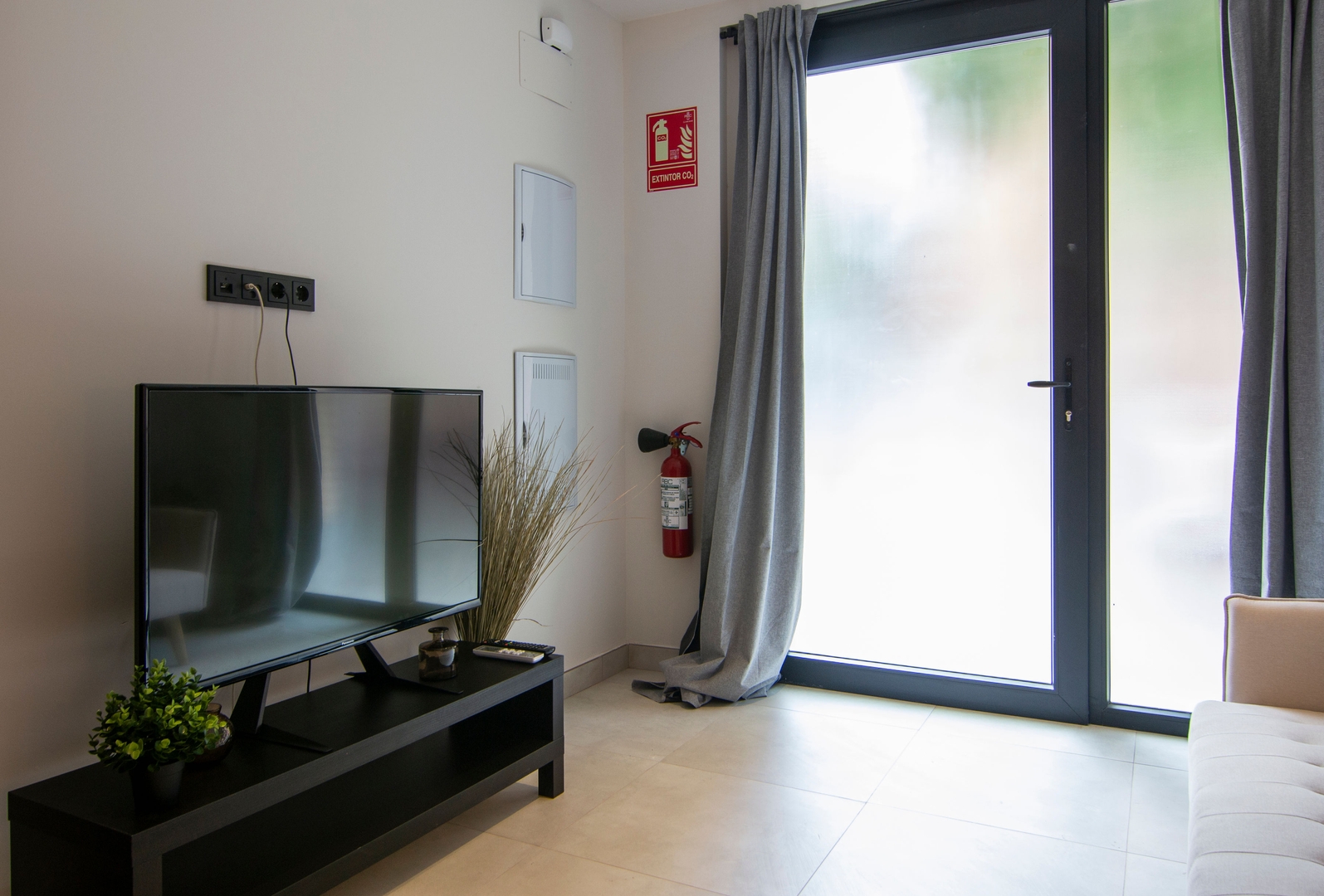 VLC HOST - Luz Casanova C 25 VLC Host
