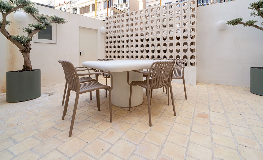 VLC Host - Conde Altea 44 VLC Host