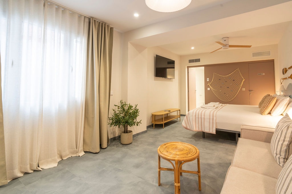 Cabanyal Rooms by VLC Host 8 19 VLC Host