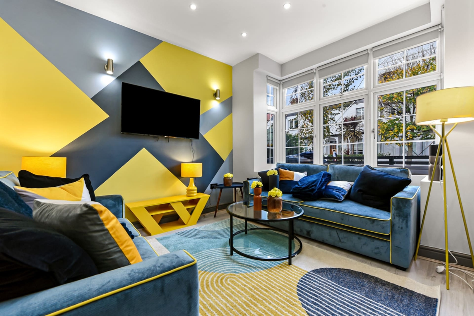 Three Bedroom Home - Perfect For Large Groups - Londres