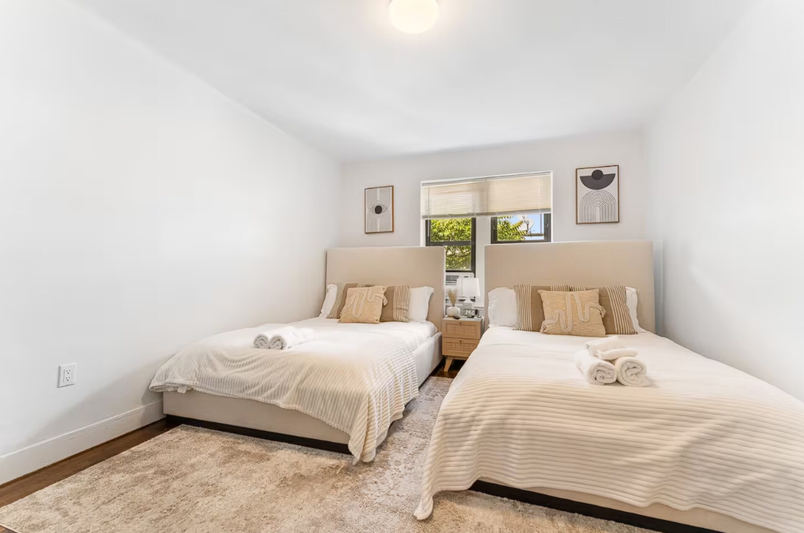 2br: Cozy & Chic – Perfect For Group Get-togethers - New York