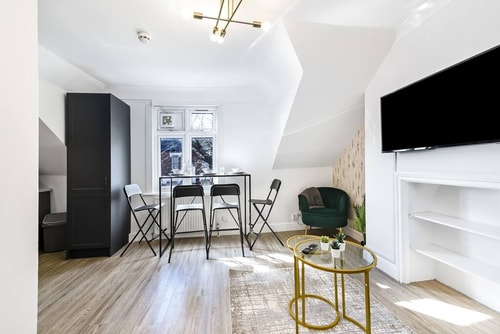 Awesome Loft Flat - Seconds to London’s Best Park! 13 Flataway