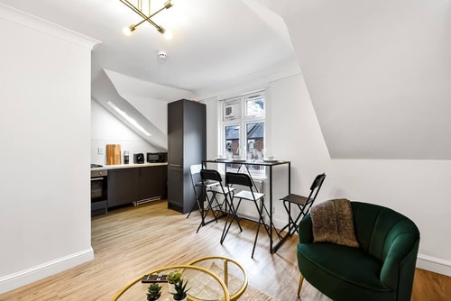 Awesome Loft Flat - Seconds to London’s Best Park! 11 Flataway