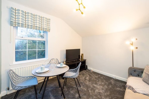 Fresh and Relaxing 1 BD Flat 37 Flataway