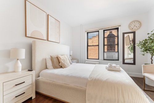City Style: Contemporary Bay Ridge Studio Living 4 Bay Ridge Hotel