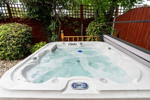 Nature's Serenade:3BR Classic Home-Jacuzzi & Sauna 37 Flataway