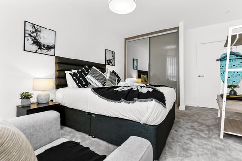 Stylish 2-BD for Trendy Urban Travelers - Sleeps 4 9 Flataway