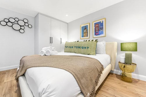 London Calling: 2BR Flat with Chic London Flair 3 Flataway