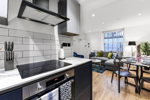 London Calling: 2BR Flat with Chic London Flair 11 Flataway