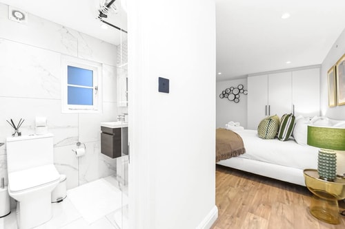 London Calling: 2BR Flat with Chic London Flair 13 Flataway