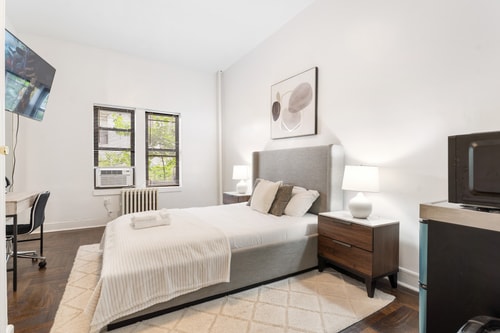 2BR Comfort – Spacious Merged Units w/ Garden View 0 Bay Ridge Hotel