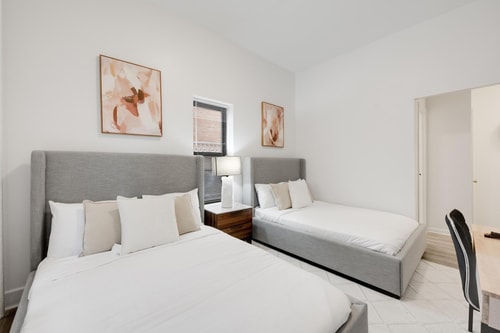 2BR Comfort – Spacious Merged Units w/ Garden View 8 Bay Ridge Hotel