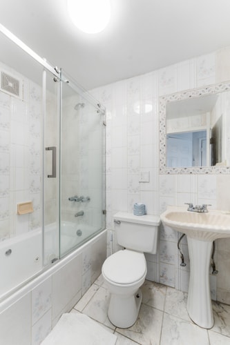 Traveler's Delight: Restful Bay Ridge Studio 3 Bay Ridge Hotel