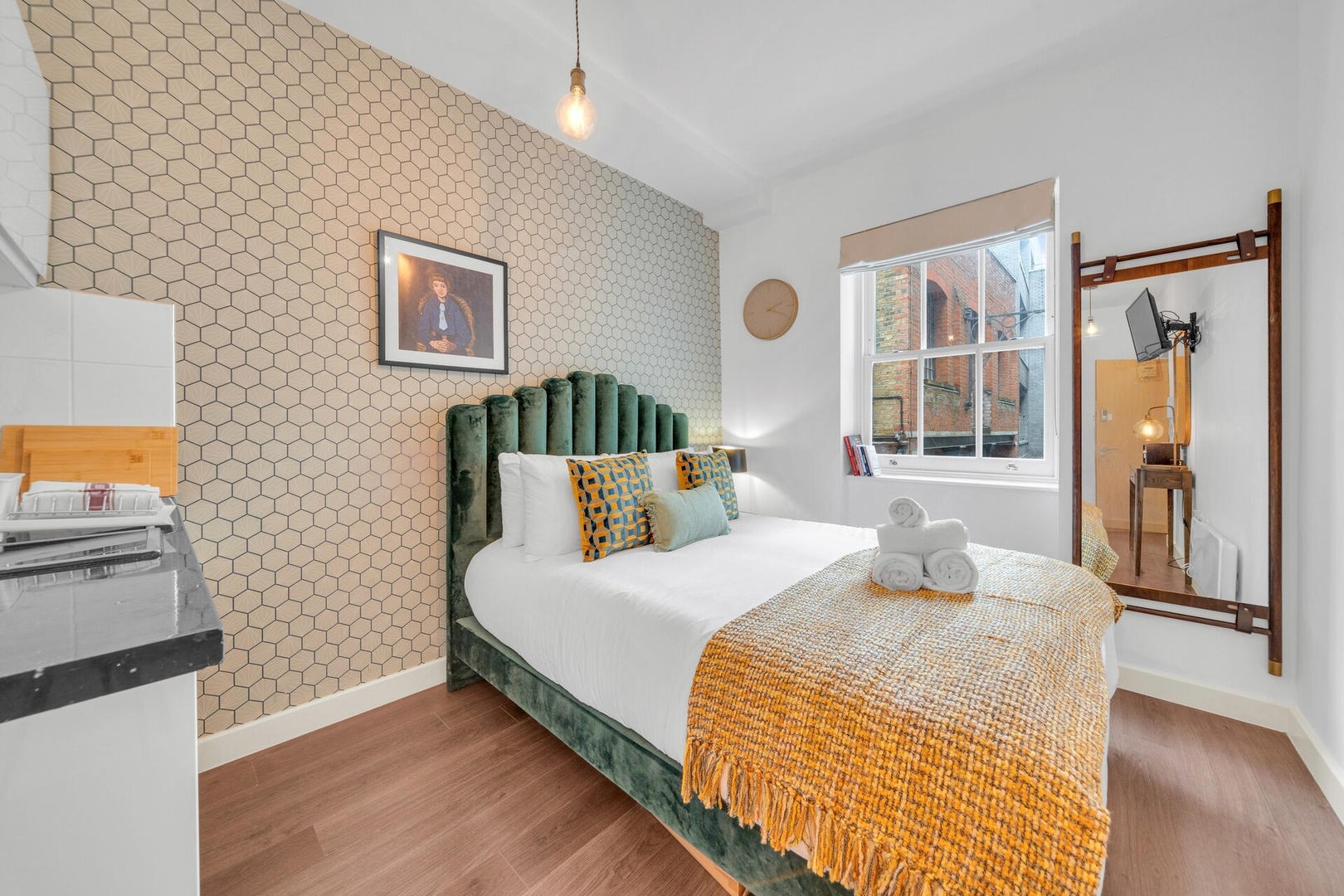 Charming Studio In Upscale Neighbourhood - London
