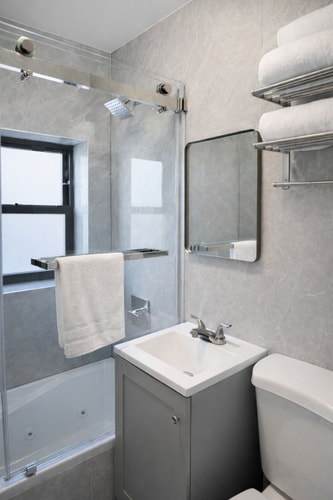 2BR Comfort – Spacious Merged Units w/ Garden View 20 Bay Ridge Hotel
