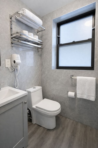 Bay Ridge Studio Retreat with Modern Flair 22 Bay Ridge Hotel