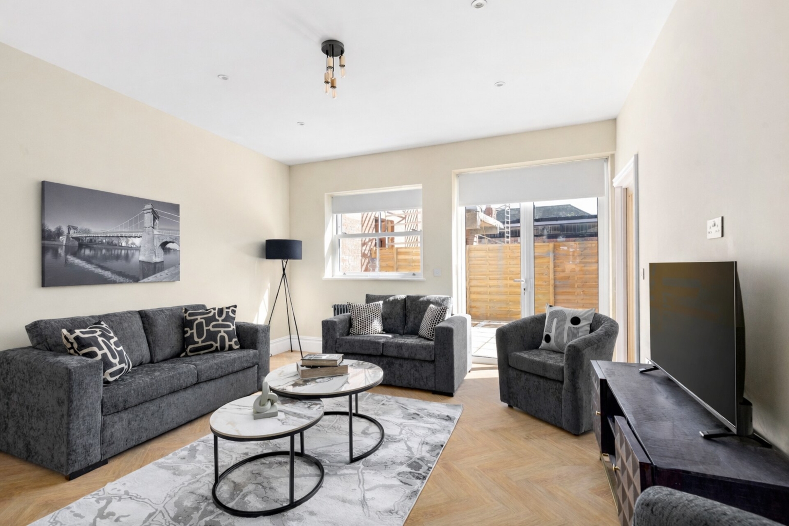 Modern 3br House W/ Ensuite Baths + Garden - Londen