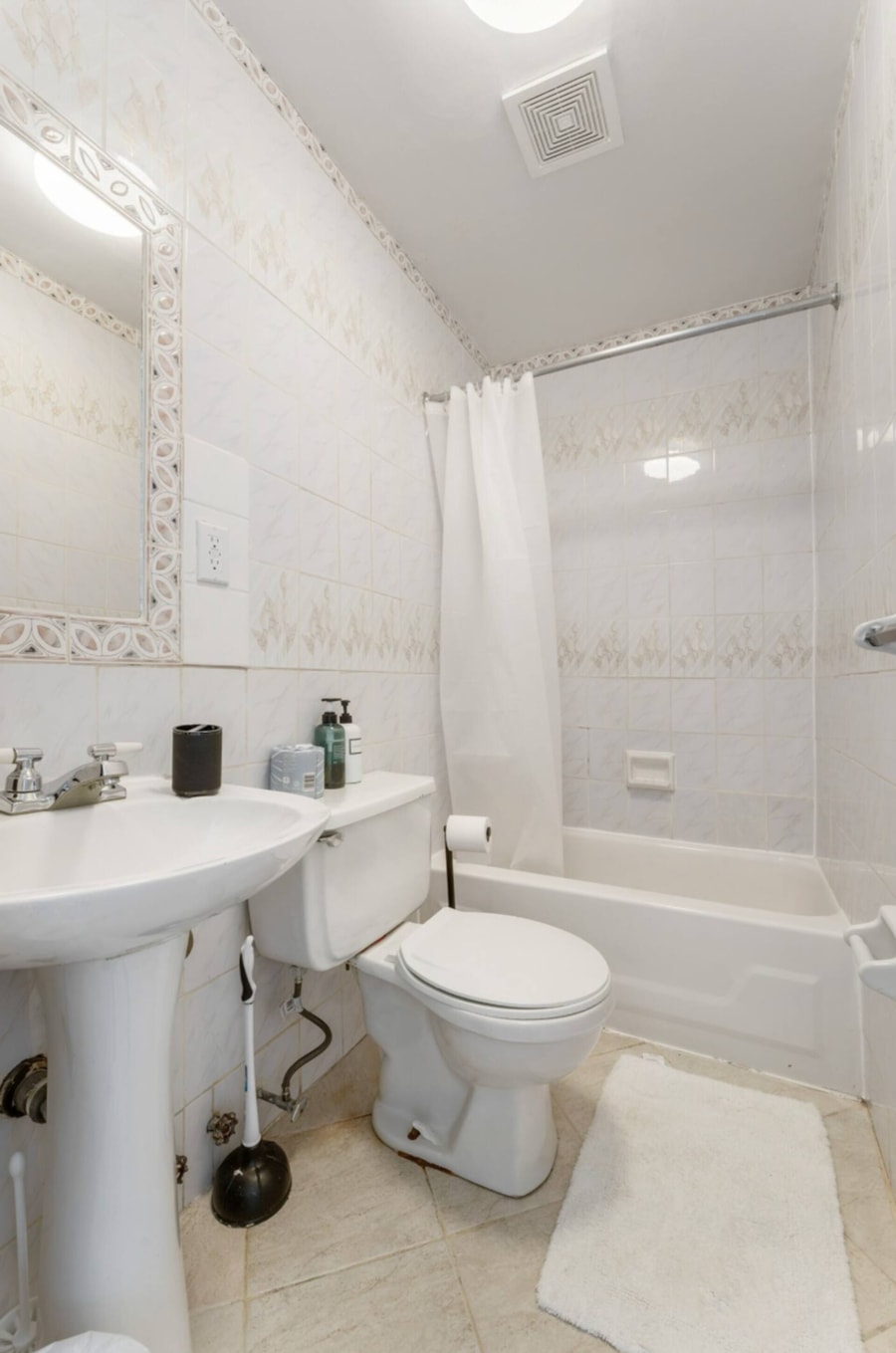 Bay Ridge 403 A and B · Cozy Dual Studios w/ Verrazano Bridge View 6 Bay Ridge Hotel