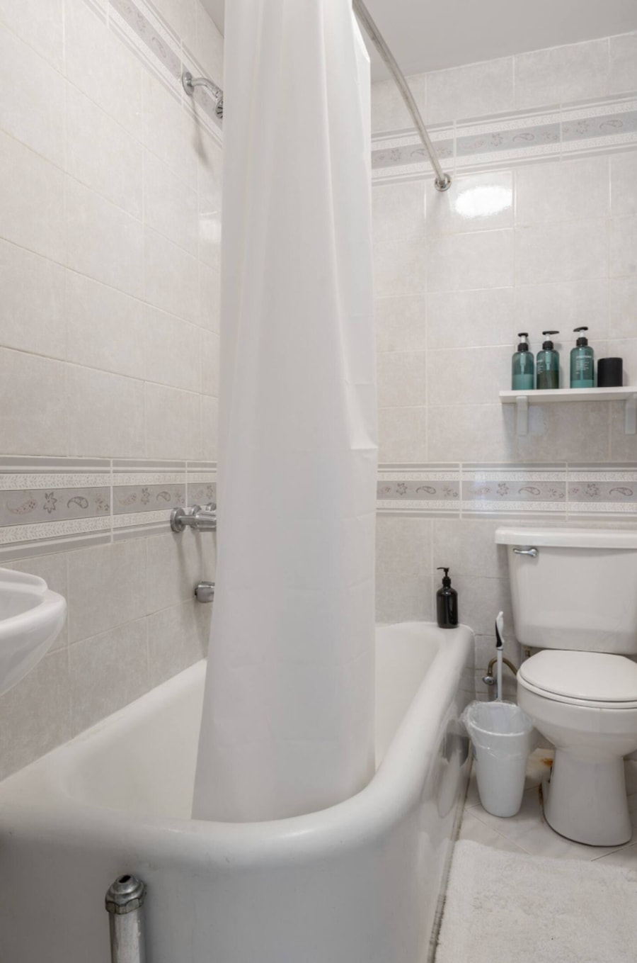 Bay Ridge 403 A and B · Cozy Dual Studios w/ Verrazano Bridge View 11 Bay Ridge Hotel