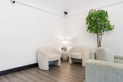 Merged 2 Units – A Spacious 2BR Perfect for Groups 3 Bay Ridge Hotel