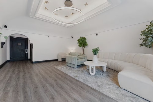 Merged 2 Units – A Spacious 2BR Perfect for Groups 11 Bay Ridge Hotel