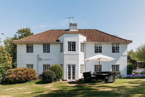 Little Orchard-Dog Friendly-Cowes-Sleeps 12-14