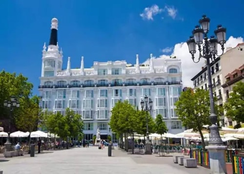 Plaza Mayor a Plenitud entre Botoneras y Gerona 15 Batuecas