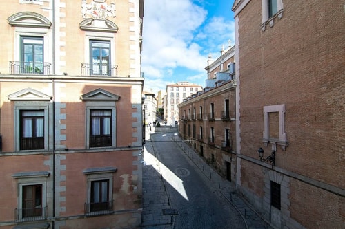 Fantástica Terraza vista C/Mayor & Palacio Real 29 Batuecas