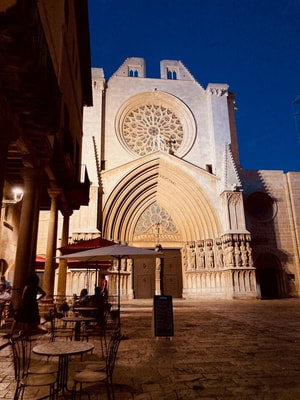 Pintoresco Apto. con vistas Catedral Tarragona 10 Batuecas